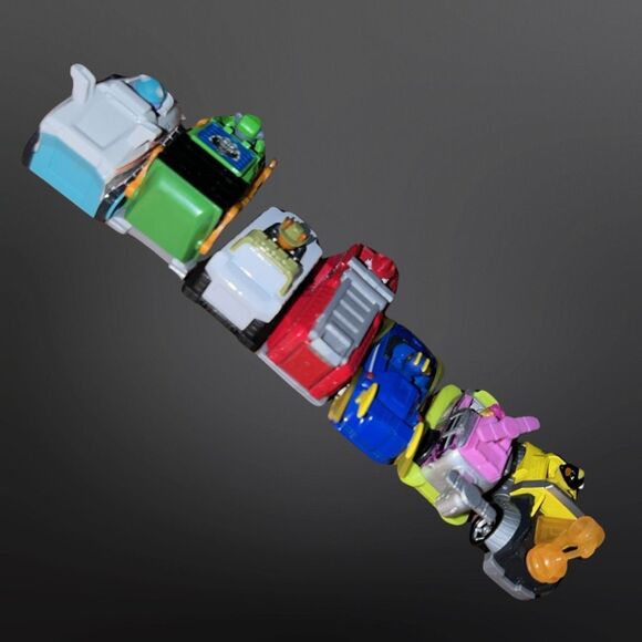 Paw Patrol Lot of 7 TRUE METAL Mighty Pups Diecast Cars Everest Tracker Rubble - Picture 2 of 3